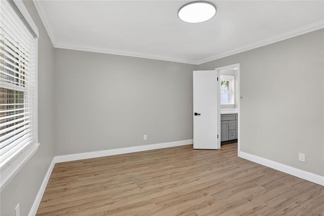3510 Roswell Road NW E2, Atlanta, GA 30305
