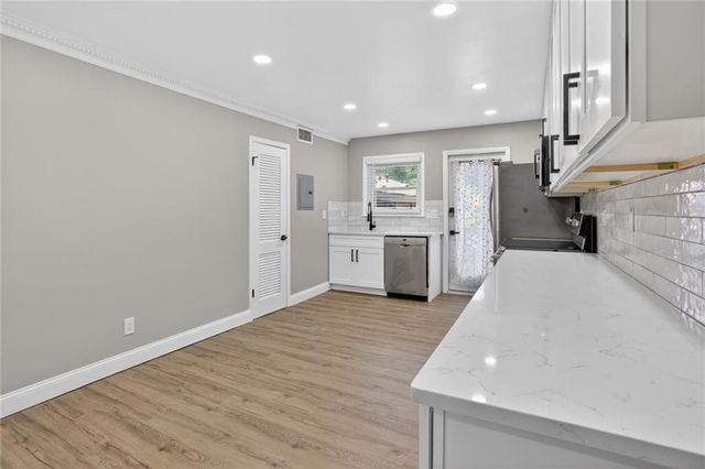 3510 Roswell Road NW E2, Atlanta, GA 30305