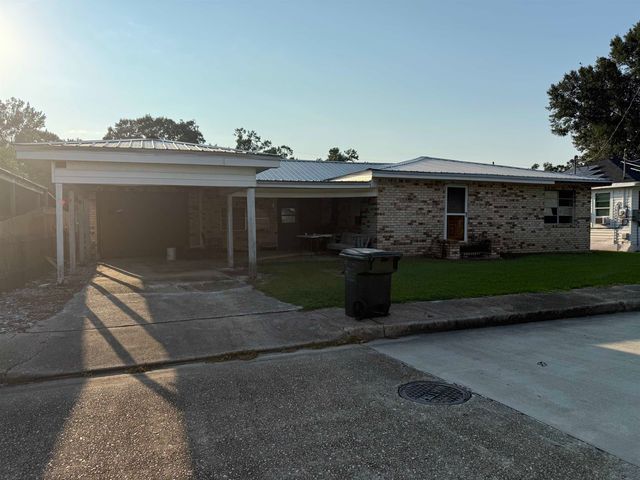 201 Walnut St, Houma, LA 70364