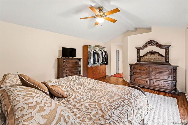28529 Golf Pointe Boulevard, Farmington Hills, MI 48331
