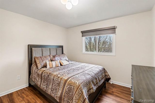 28529 Golf Pointe Boulevard, Farmington Hills, MI 48331