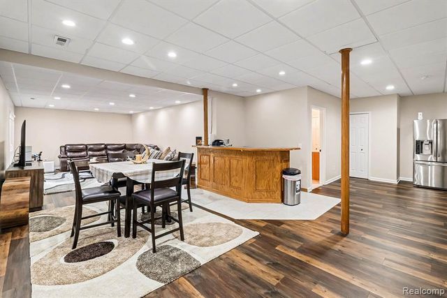 28529 Golf Pointe Boulevard, Farmington Hills, MI 48331
