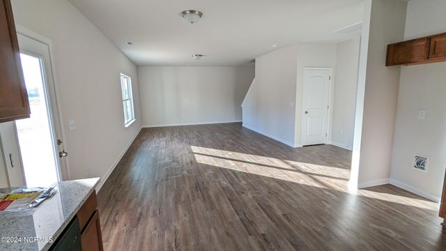 103 Saxony Drive 40, Goldsboro, NC 25730