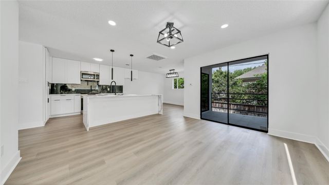 3510 Bellaire Boulevard, Houston, TX 77025