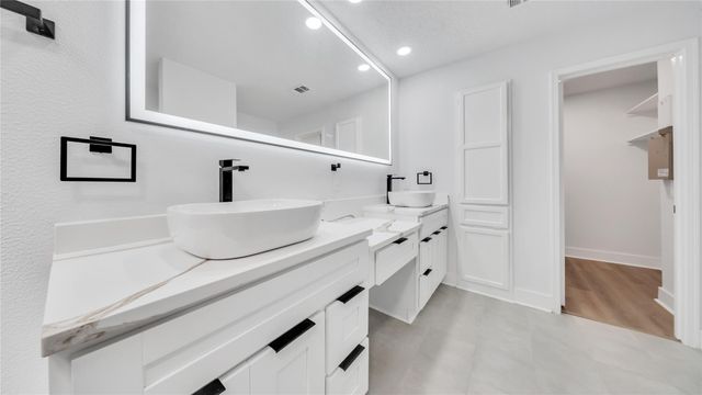 3510 Bellaire Boulevard, Houston, TX 77025