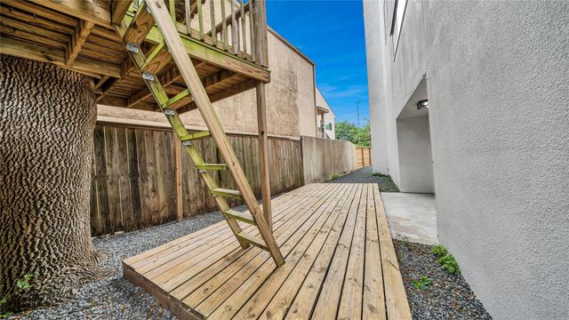 3510 Bellaire Boulevard, Houston, TX 77025