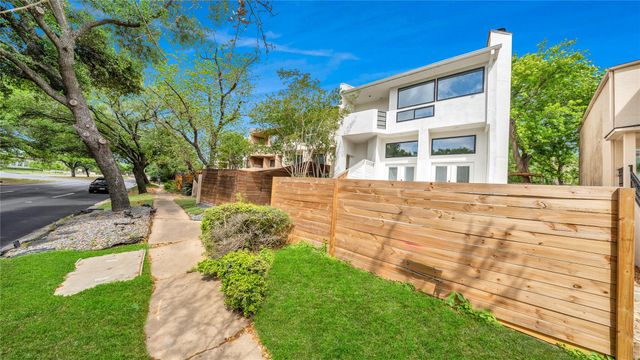 3510 Bellaire Boulevard, Houston, TX 77025