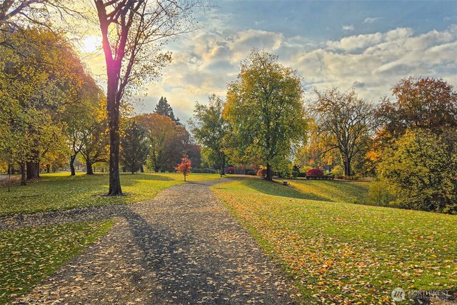 2005 Henderson Way, Longview, WA 98632