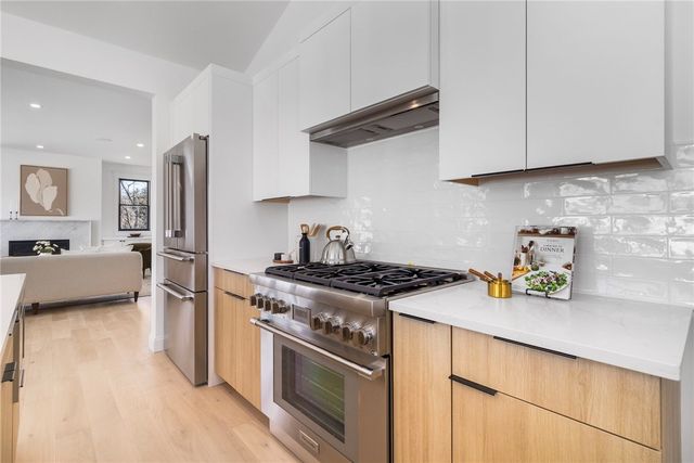 5 Lookout Lane, Portsmouth, RI 02871