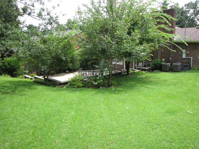 206 Eastway Drive, Richmond, KY 40475