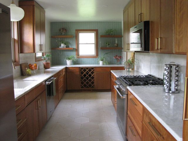 206 Eastway Drive, Richmond, KY 40475