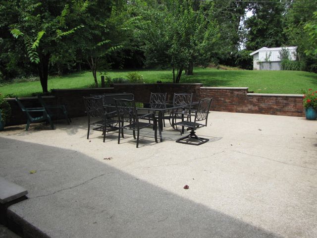 206 Eastway Drive, Richmond, KY 40475