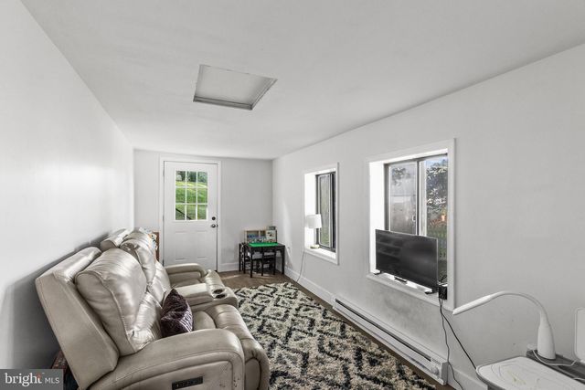 586 LEWISBERRY RD, New Cumberland, PA 17070