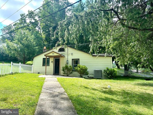 586 LEWISBERRY RD, New Cumberland, PA 17070