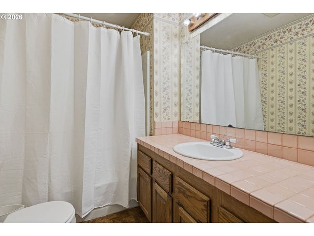 12103 Se 105TH Dr, Happy Valley, OR 97086