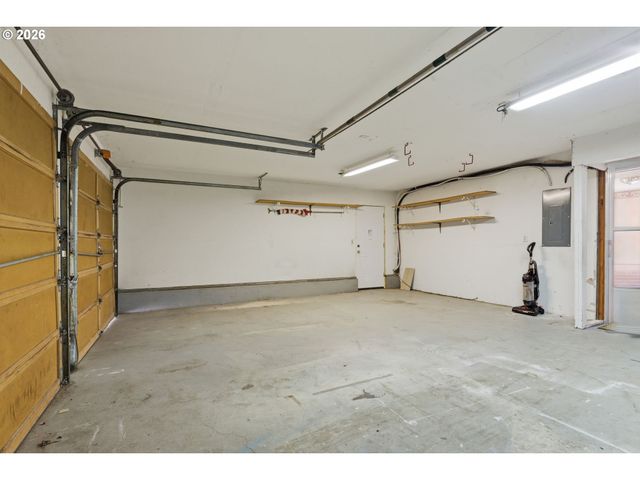 12103 Se 105TH Dr, Happy Valley, OR 97086