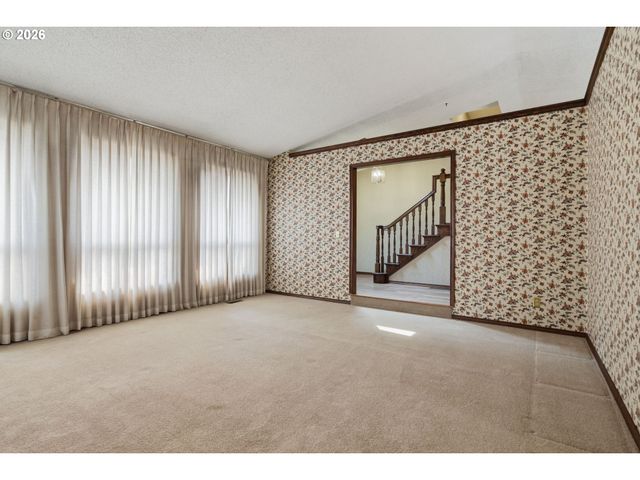 12103 Se 105TH Dr, Happy Valley, OR 97086