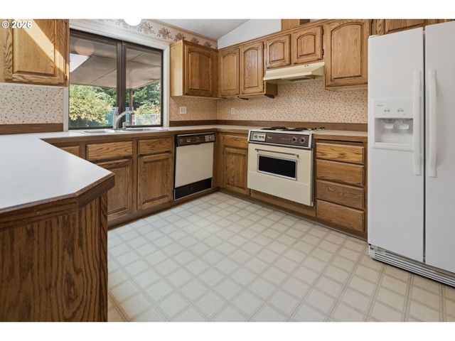 12103 Se 105TH Dr, Happy Valley, OR 97086