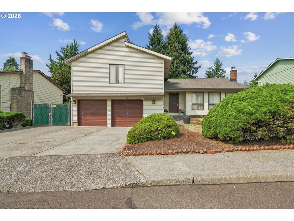 12103 Se 105TH Dr, Happy Valley, OR 97086