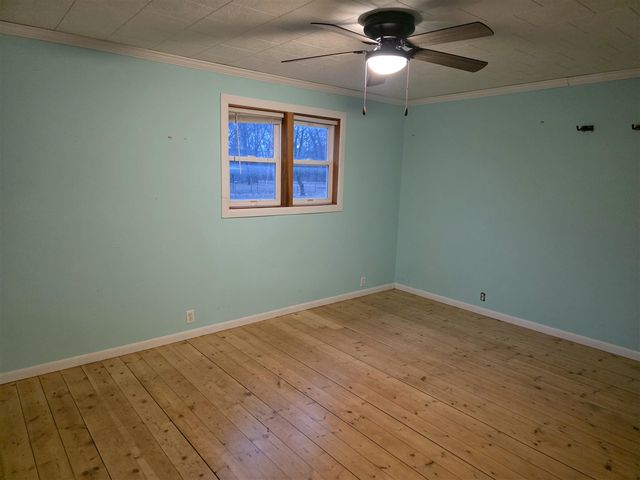 673 S Wolf Lake Road, Muskegon, MI 49442