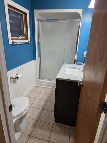 673 S Wolf Lake Road, Muskegon, MI 49442