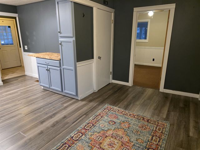 673 S Wolf Lake Road, Muskegon, MI 49442