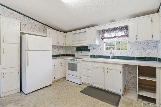 3732 E Flint Lane, Inverness, FL 34452