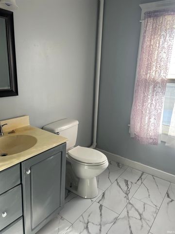 110 Woodlawn Place, Crawfordsville, IN 47933