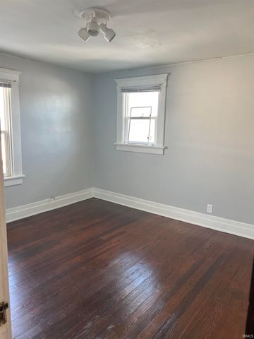 110 Woodlawn Place, Crawfordsville, IN 47933