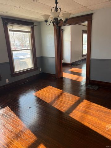 110 Woodlawn Place, Crawfordsville, IN 47933