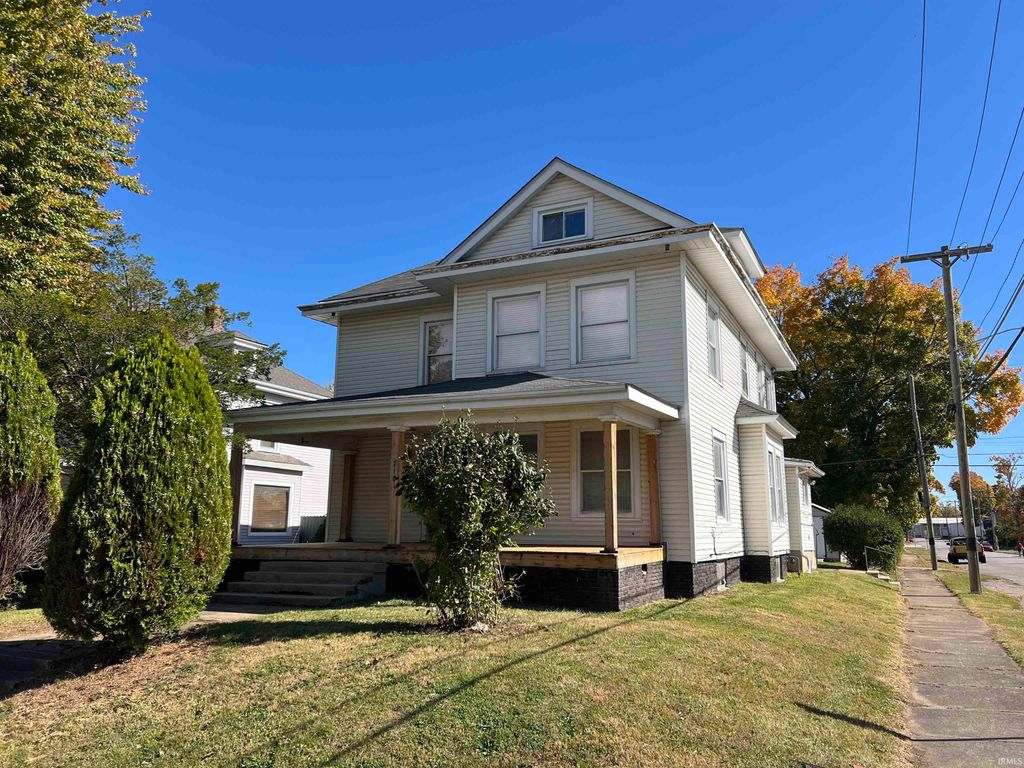 110 Woodlawn Place, Crawfordsville, IN 47933