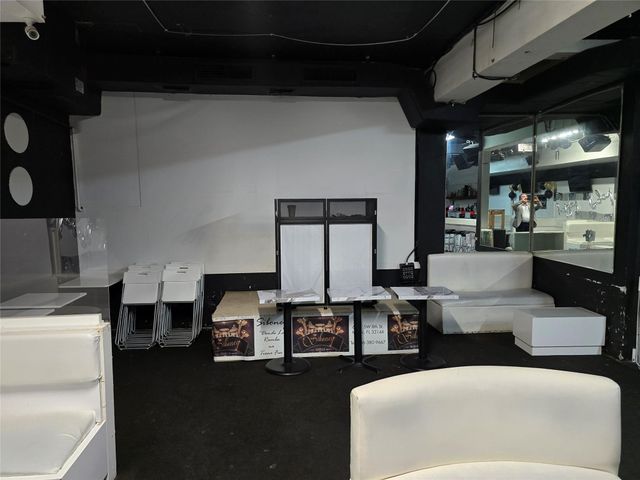 6051 SW 8th St, West Miami, FL 33144