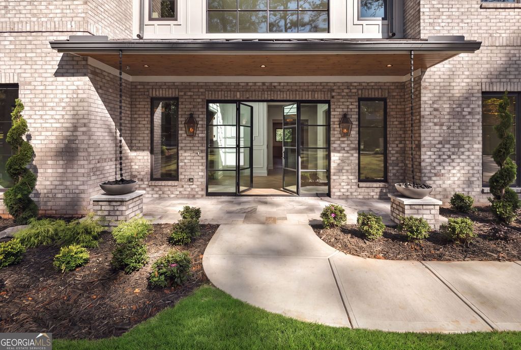 1372 Oconee Pass NE, Brookhaven, GA 30319 — photo 2