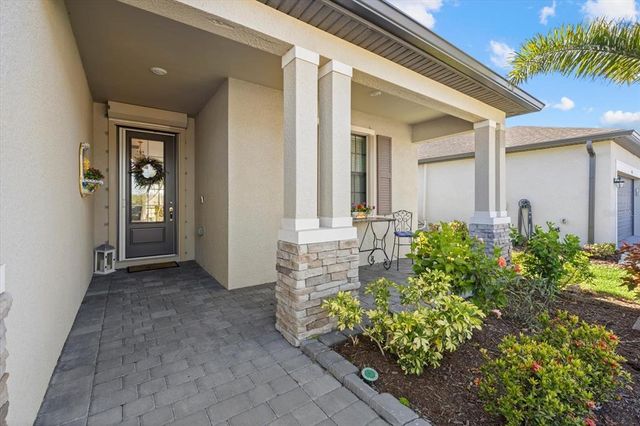 2000 GARDENIA AVENUE, Port Charlotte, FL 33953