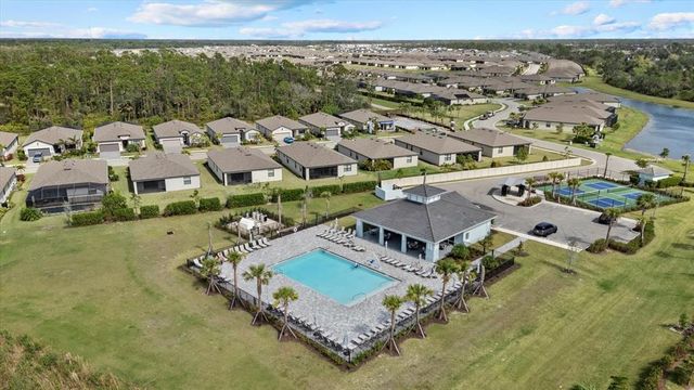 2000 GARDENIA AVENUE, Port Charlotte, FL 33953