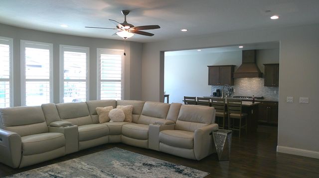 1621 W Sedona Avenue, Visalia, CA 93291