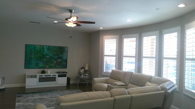 1621 W Sedona Avenue, Visalia, CA 93291