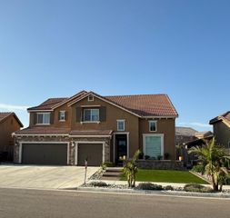 1621 W Sedona Avenue, Visalia, CA 93291