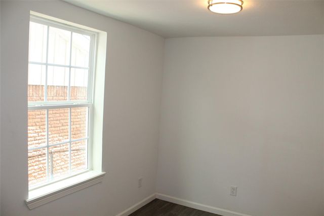 1015 30th Street 2, Galveston, TX 77550