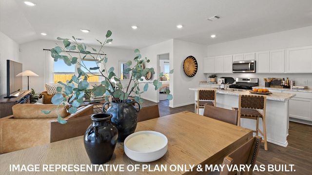 141 MUSTANG LAKE CIR, Buda, TX 78610