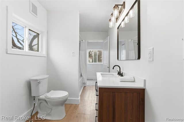 6351 Beth, Brighton, MI 48116