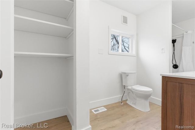 6351 Beth, Brighton, MI 48116
