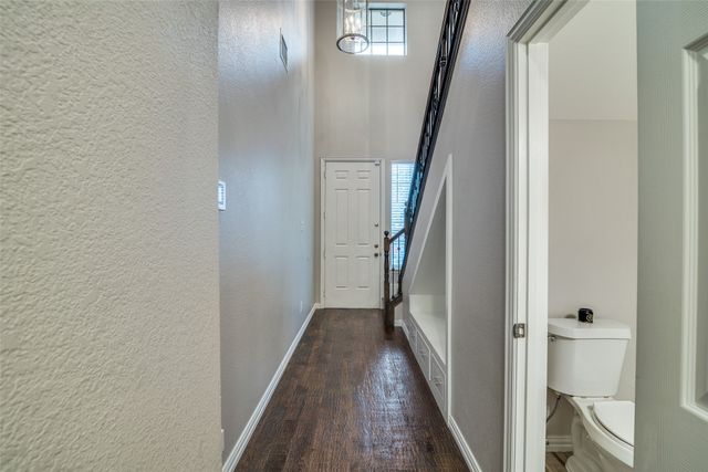 6715 Ports O Call Drive, Rowlett, TX 75088
