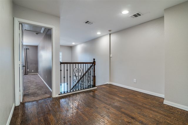 6715 Ports O Call Drive, Rowlett, TX 75088