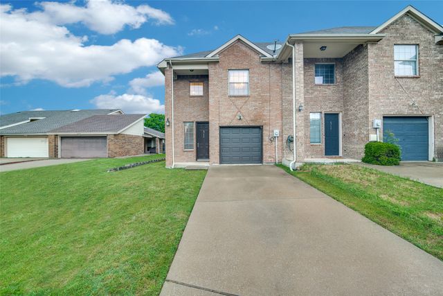 6715 Ports O Call Drive, Rowlett, TX 75088