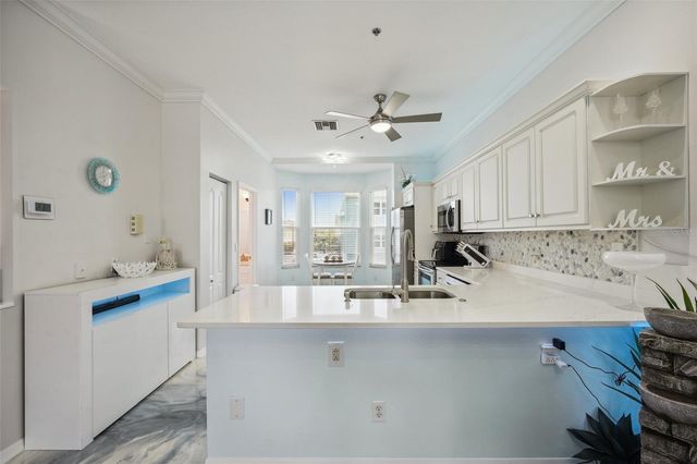 1061 PINELLAS BAYWAY S, St Petersburg, FL 33715