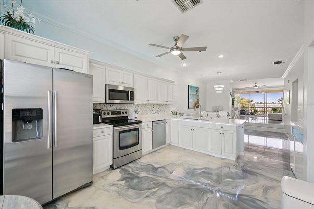 1061 PINELLAS BAYWAY S, St Petersburg, FL 33715