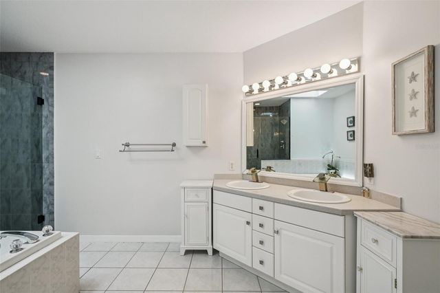 1061 PINELLAS BAYWAY S, St Petersburg, FL 33715