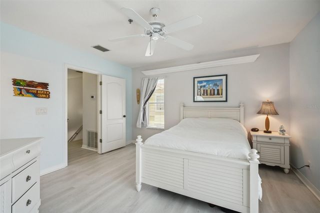 1061 PINELLAS BAYWAY S, St Petersburg, FL 33715