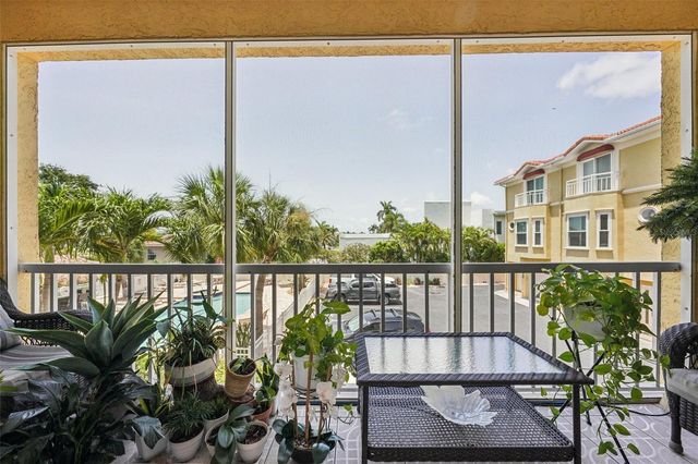 1061 PINELLAS BAYWAY S, St Petersburg, FL 33715